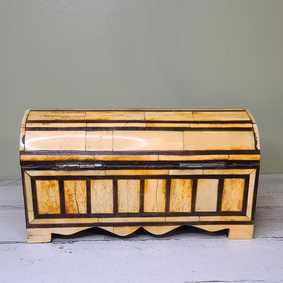 Camel Bone Inlay Box - Picture 6 of 11